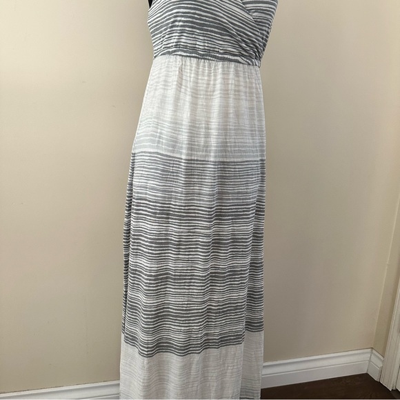 Quiksilver Women’s Maxi Dress in Medium - Picture 6 of 11